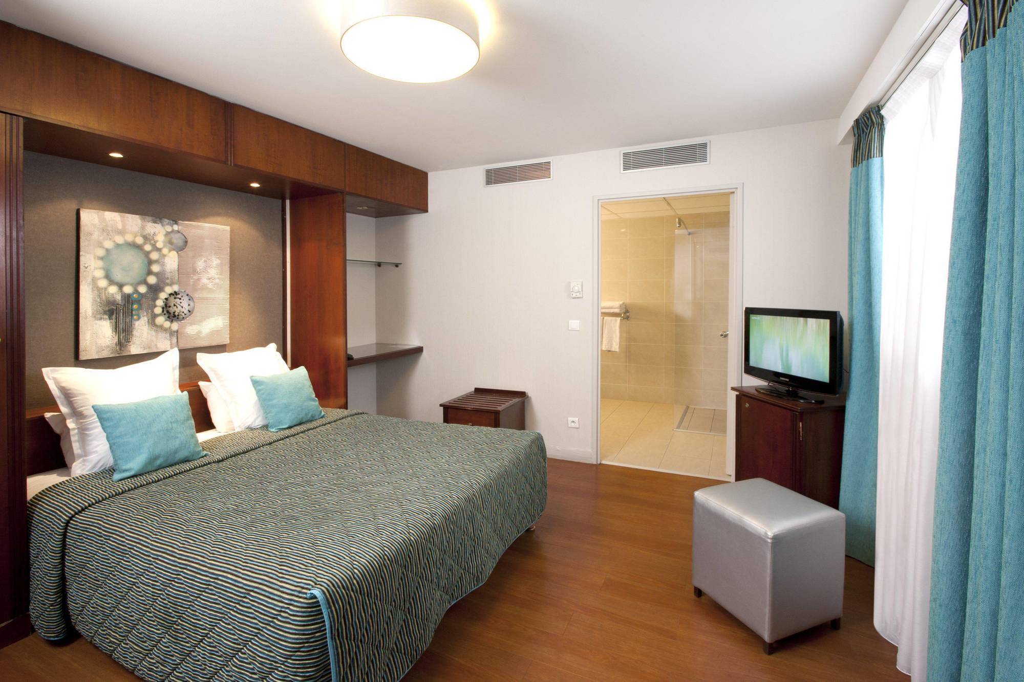 Hotel Bootcamp Issy-les-Moulineaux Esterno foto