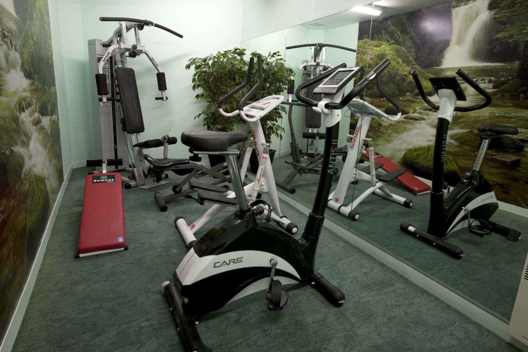 Hotel Bootcamp Issy-les-Moulineaux Esterno foto
