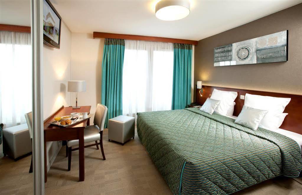 Hotel Bootcamp Issy-les-Moulineaux Esterno foto